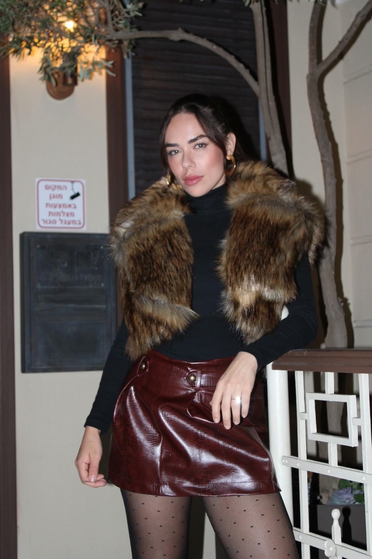 חצאית עור מונו